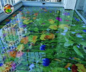 PISO CON RESINA EPOXI FLOWERS
